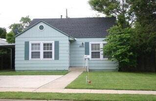 2408 22nd St in Lubbock, TX - Building Photo