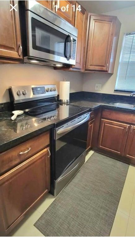 2228 Polk St in Hollywood, FL - Building Photo - Building Photo