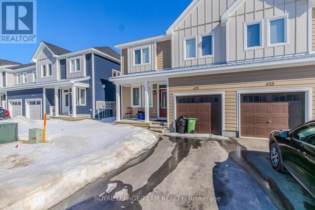 property at 621 Alopex Row