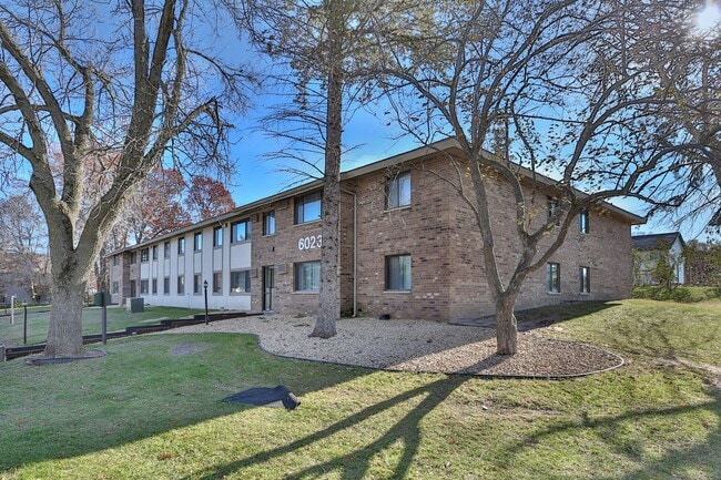 property at 6001 E Viking Blvd