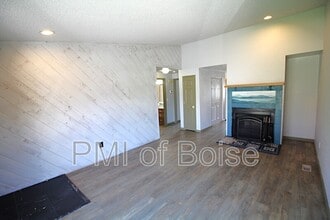 3357 S Williamsburg Way in Boise, ID - Building Photo - Building Photo