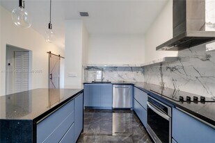 14805 SW 74th Ln in Miami, FL - Building Photo