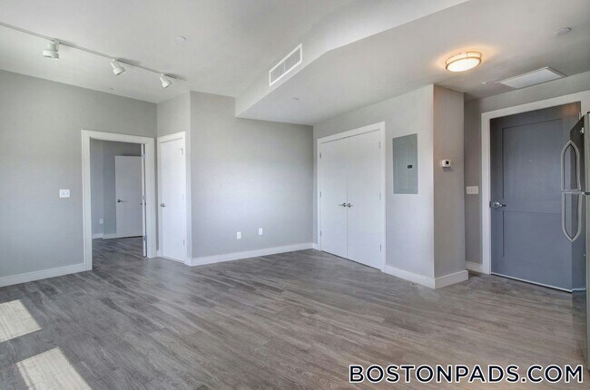 23 Central Ave in Lynn, MA - Building Photo - Building Photo