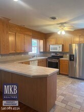 5527 Grandin Rd Ext in Cave Spring, VA - Building Photo - Building Photo