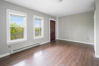 1-3-3 Oak St in Clinton, MA - Building Photo - Building Photo