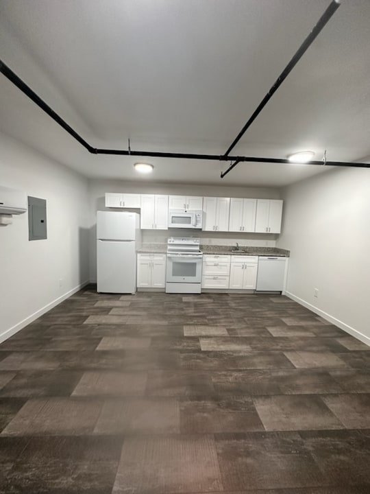 1120 Montana St in Gooding, ID - Building Photo