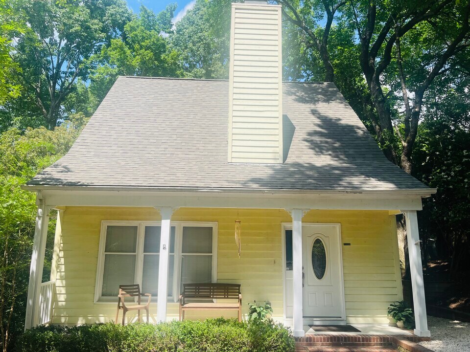 27036 Fahleh Cove in Tega Cay, SC - Foto de edificio