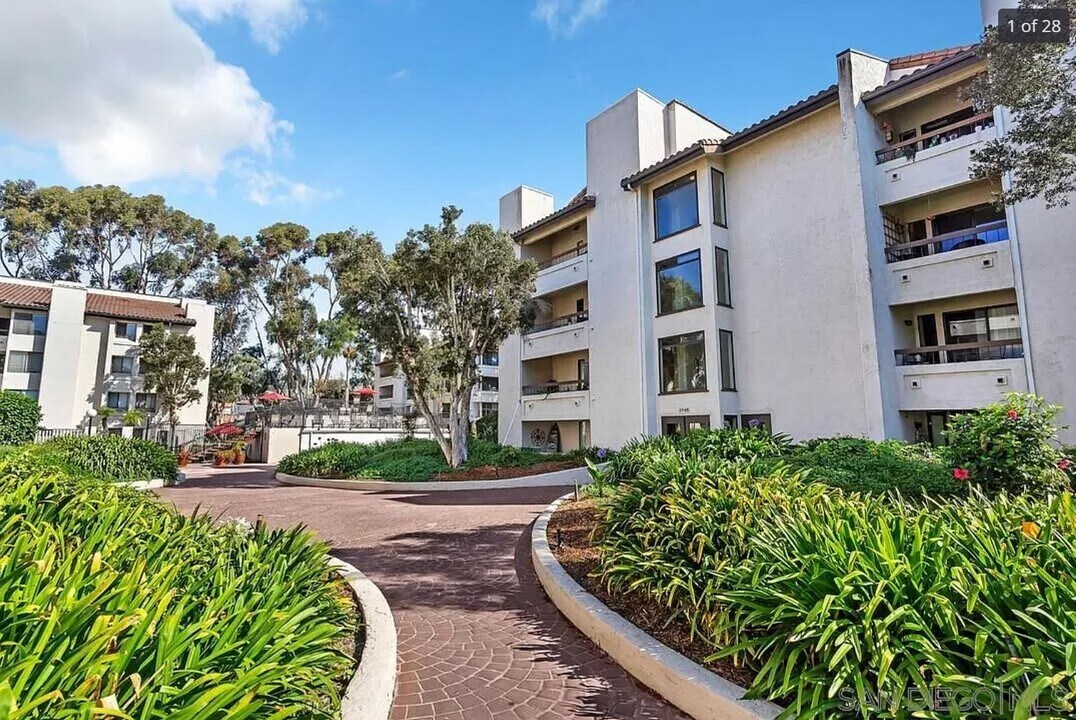 5765 Friars Rd, Unit 5765-187 Friars Rd in San Diego, CA - Foto de edificio
