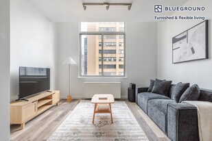 556 3rd Ave in New York, NY - Building Photo