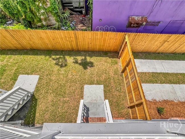 property at 417 W 32nd St