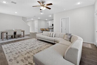 8125 Danny Scarth Ln in Fort Worth, TX - Building Photo - Building Photo