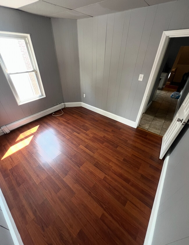 140 Kent St, Unit Apartment #2 in Trenton, NJ - Building Photo - Building Photo