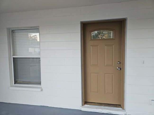 3019 E Comanche Ave in Tampa, FL - Foto de edificio - Building Photo