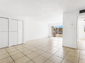 15221 SW 80th St in Miami, FL - Building Photo - Building Photo