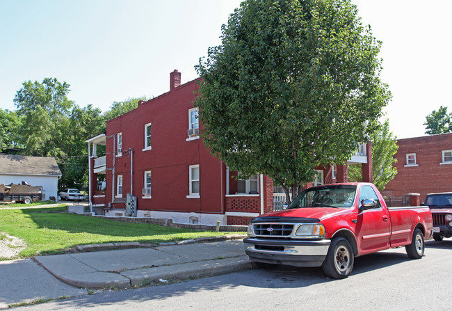 1007-1009 Pacific St in Kansas City, MO - Foto de edificio - Building Photo