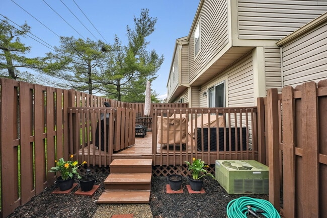 property at 799 Cap Ln