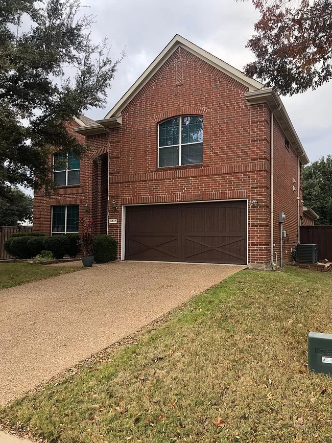 5517 Crimson Oaks Dr