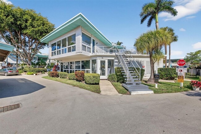 property at 180 Isle of Venice Dr
