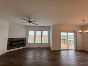 16915 Nebraska Ave in Omaha, NE - Building Photo - Building Photo