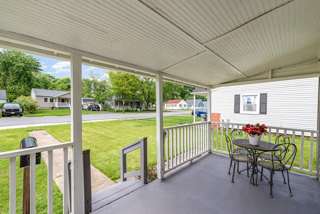 59 Transverse Ave in Middle River, MD - Building Photo - Building Photo