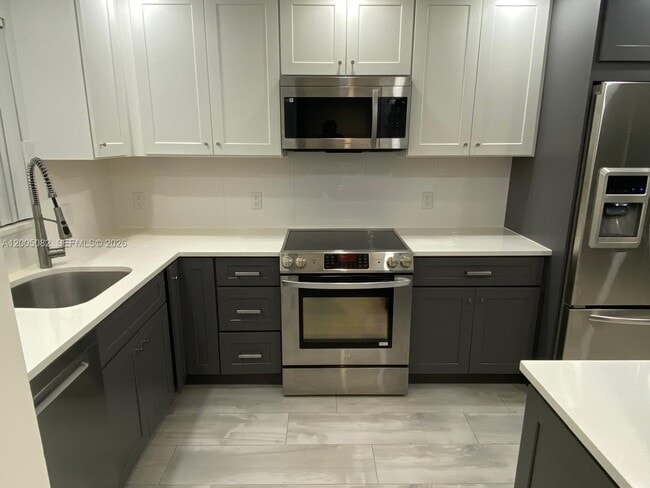 property at 660 Tennis Club Dr