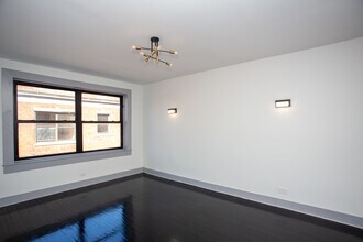 7505 S Yates Blvd in Chicago, IL - Building Photo - Building Photo