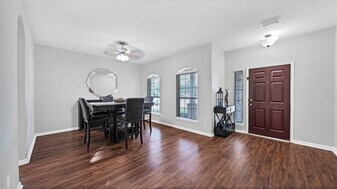 15319 Tupelo Dr in Cypress, TX - Building Photo