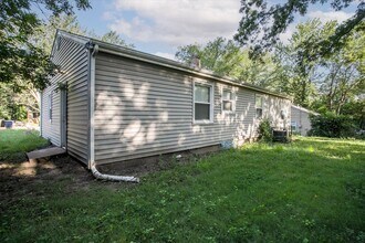 10601 Oakland Ave in Kansas City, MO - Building Photo - Building Photo