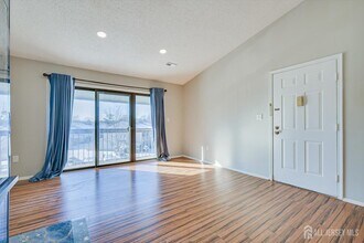 344 Danbury Ln in East Brunswick, NJ - Building Photo - Building Photo