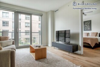 1446 S Grant St-Unit -FL5-ID694 in Arlington, VA - Building Photo - Building Photo