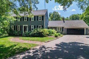 132 Pelham Island Rd in Wayland, MA - Building Photo