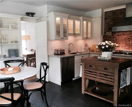 95 Rockland Rd in Sparkill, NY - Building Photo - Building Photo