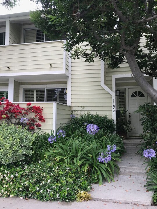 11855 Nebraska Ave in Los Angeles, CA - Building Photo