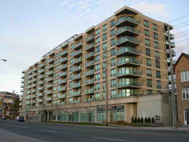 1030 Sheppard Ave W in Toronto, ON - Building Photo - Building Photo