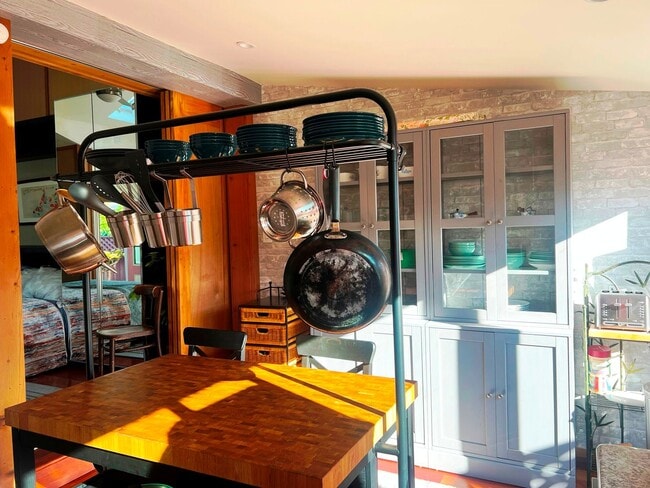 1117 Juanita Ave in Burlingame, CA - Building Photo - Building Photo