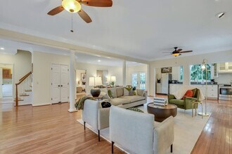 109 E Point Dr in Savannah, GA - Building Photo - Building Photo