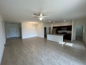 1823 NW 20th St in Cape Coral, FL - Building Photo - Building Photo