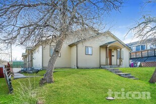 240 S Irving St in Denver, CO - Building Photo