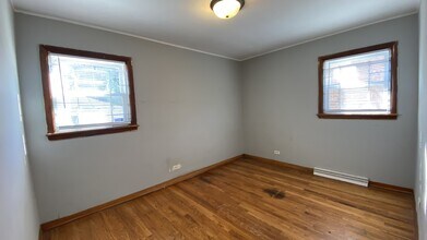 9225 S Euclid Ave in Chicago, IL - Building Photo - Building Photo