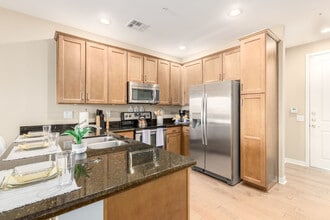 2511 W Queen Creek Rd in Chandler, AZ - Building Photo - Building Photo