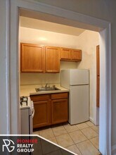 1160 N Dearborn St, Unit 406 in Chicago, IL - Building Photo - Building Photo