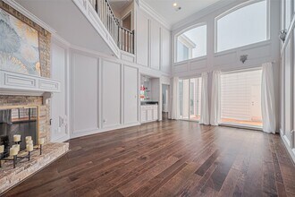 4305 Westheimer Rd in Houston, TX - Building Photo - Building Photo