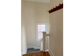 32 Lancaster Rd, Unit 32 Lancaster Road in West Hartford, CT - Foto de edificio - Building Photo