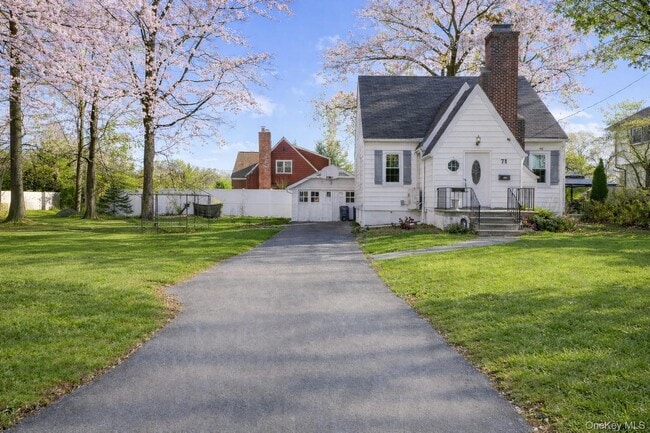 property at 71 Longfellow St