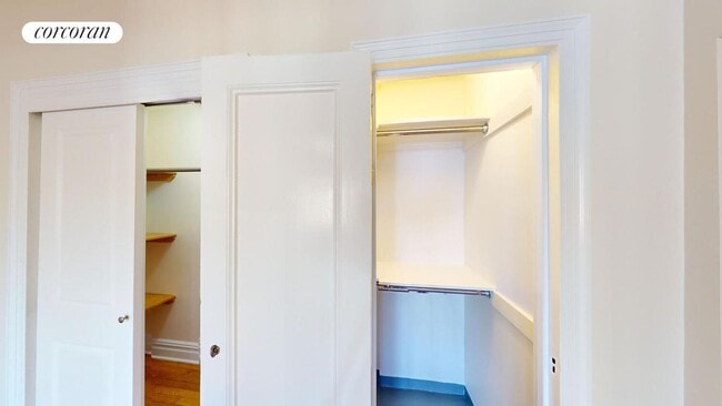 210 E 68th St in New York, NY - Building Photo - Building Photo