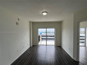 3410 Coral Way, Unit PH-01 in Miami, FL - Building Photo - Building Photo