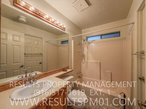 346 Garfield Way in Roseville, CA - Building Photo - Building Photo