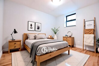 25-33 23rd Street, DG2 in Queens, NY - Foto de edificio - Building Photo