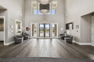 First and Main Apartments in Colorado Springs, CO - Foto de edificio - Building Photo