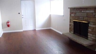 5500 Brooklyn Ave NE in Seattle, WA - Building Photo - Building Photo